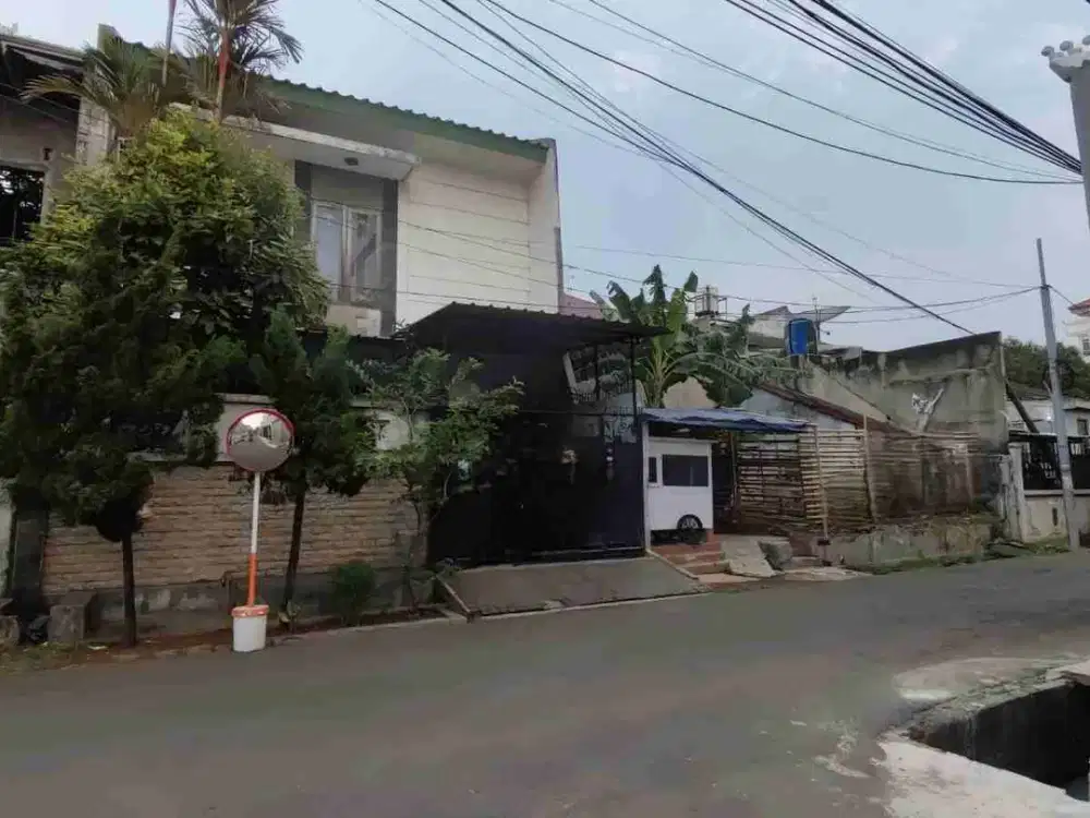 Dijual Tanah Dan Bangunan Seberang Pasar Puri Indah