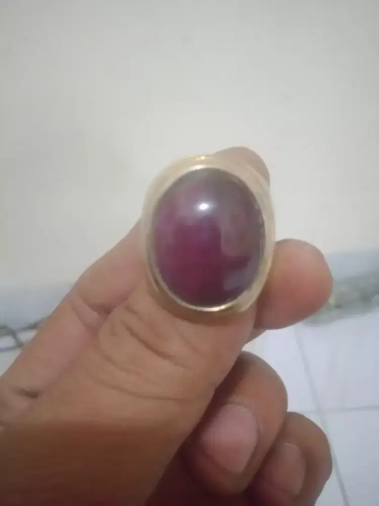 Ruby merah delima