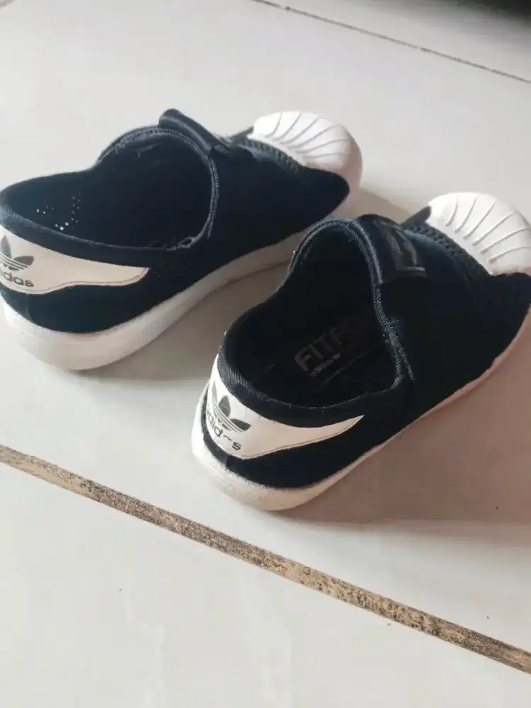 Sepatu adidas original