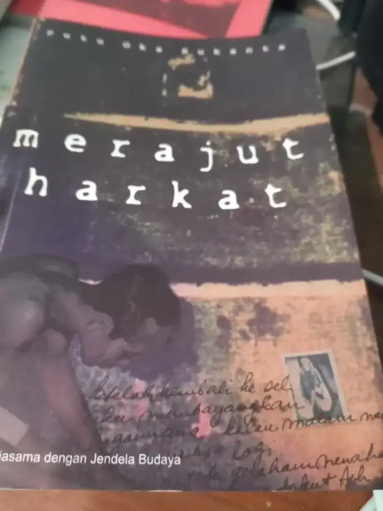 BUKU NOVEL merajut harkat PUTU OKA SUKANTA ORIGINAL BEKAS
