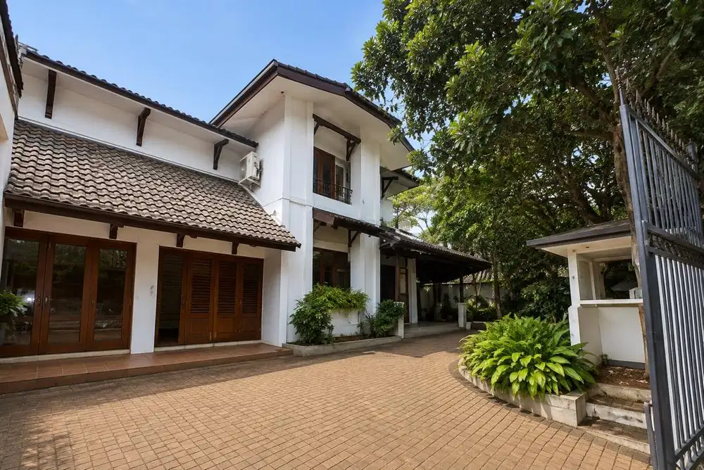 Rumah Mewah 2lantai + Private Pool Di Kemang Jakarta Selatan