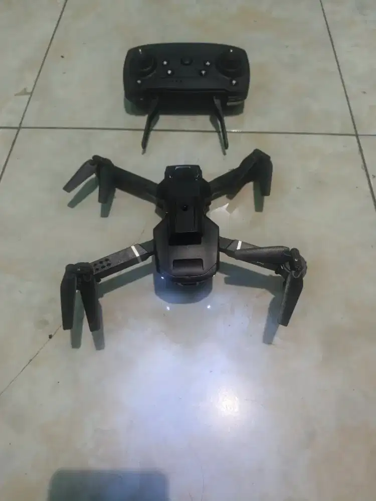 Dijual mainan drone kamera mini