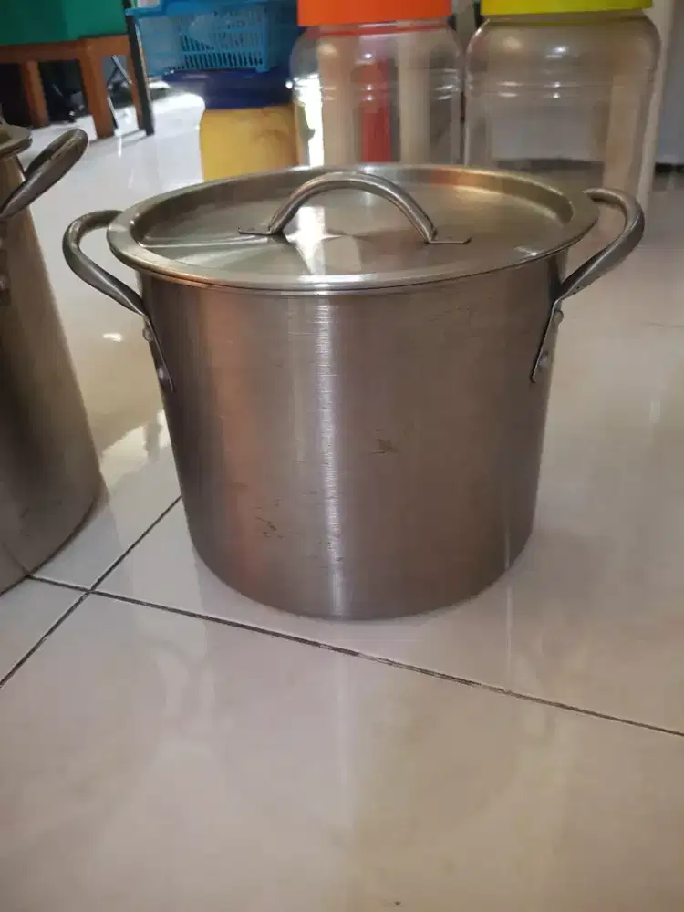 Panci untuk usaha atau masak kumpul keluarga