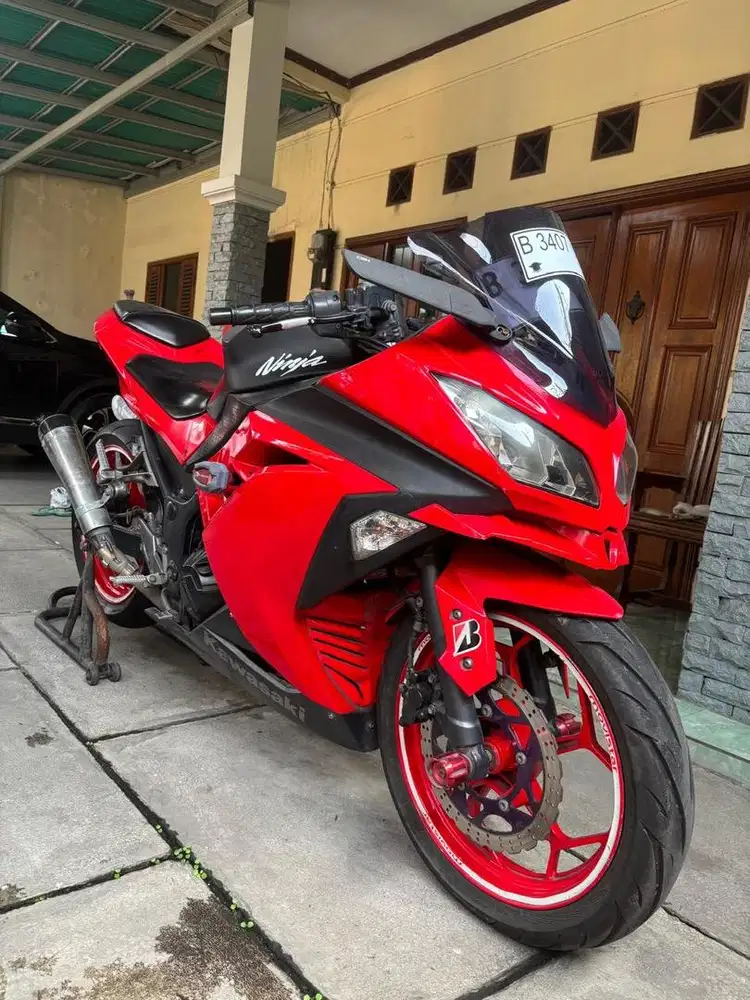 Ninja 250 FI 2013 Red
