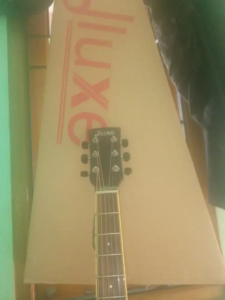 dijual gitar akustik  nego bensin