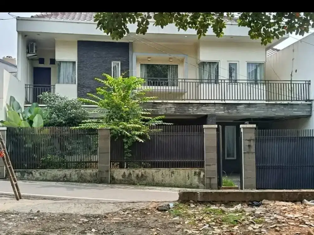 Peluang Emas! Dijual Cepat Rumah Mewah 2 Muka