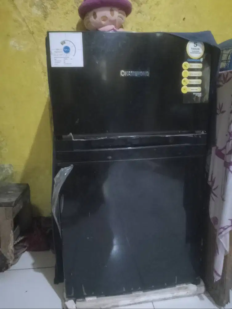 Kulkas changhong 2 pintu