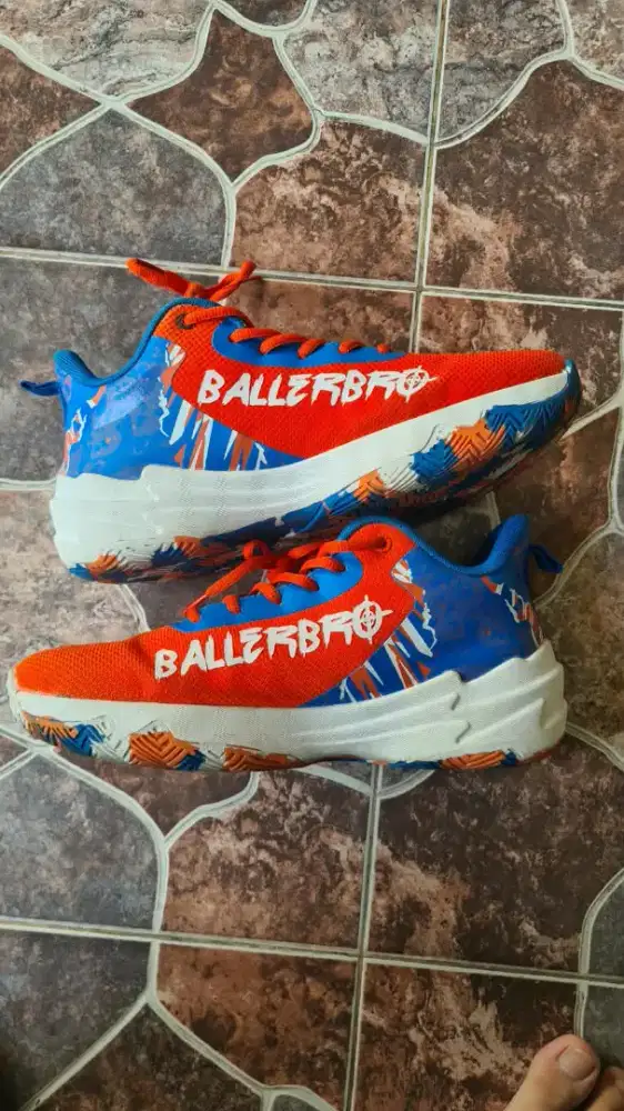 Sepatu Ballerbro Grafiti