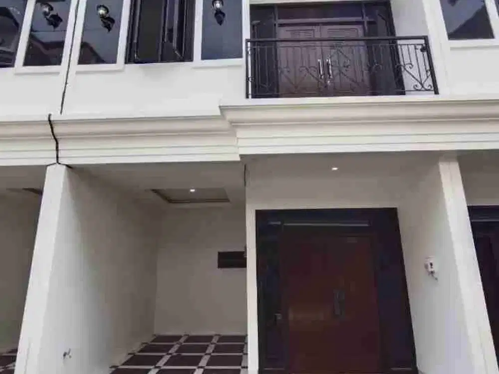 Ciganjur Jakarta Selatan - Rumah Cluster Akses Mobil Bebas Banjir