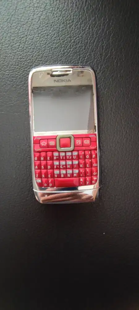 di jual hp Nokia E71 jadul