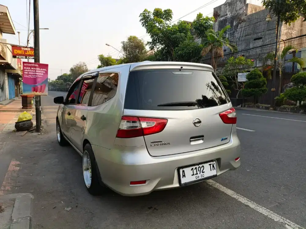 Grand Livina Matic 2015