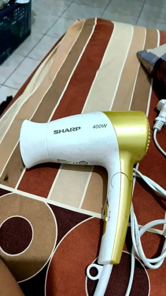 HAIR DRYER NO MINUS