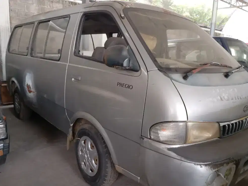 kia pregio minibus