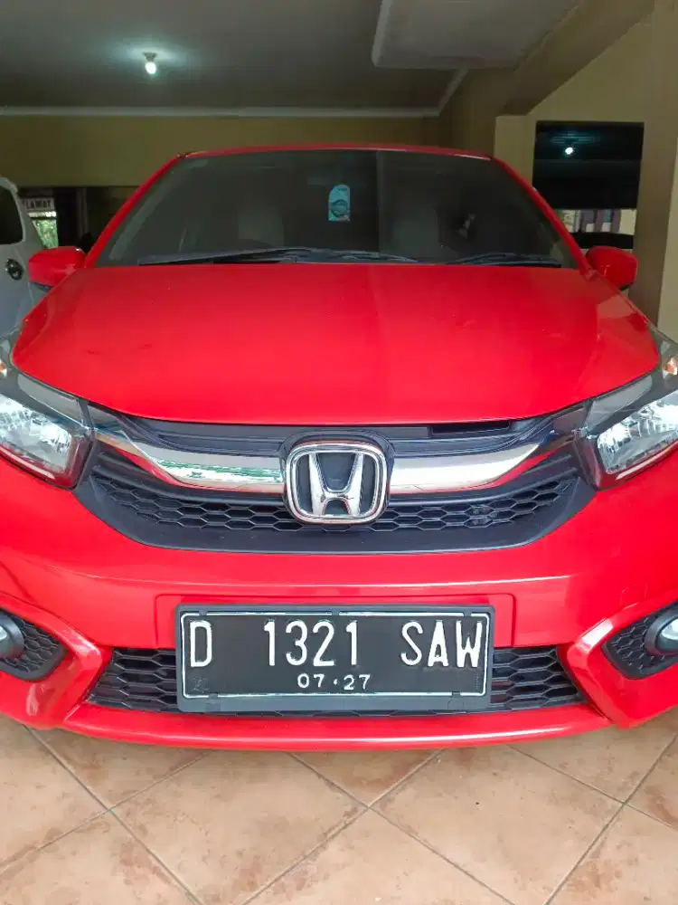 Bismillah numpang jual H. Brio E CVT no D. Th 2022 . Merah