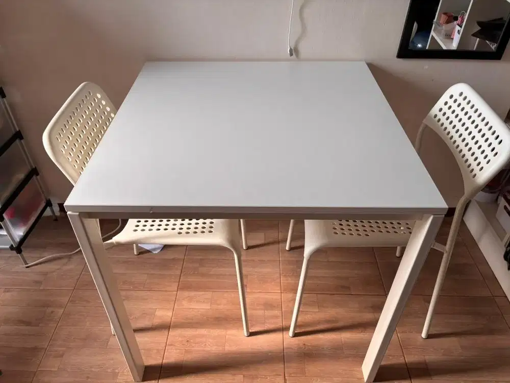 Meja Makan Ikea satu set