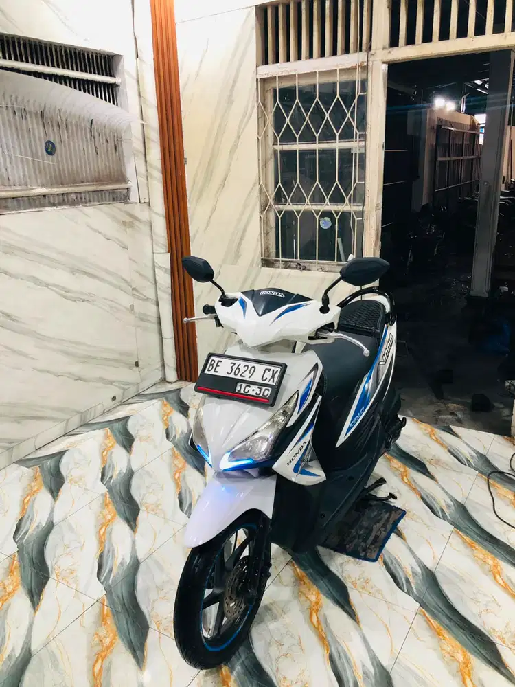 VARIO NEW AGNES LED ISTIMEWA 2015 Pajak Hidup