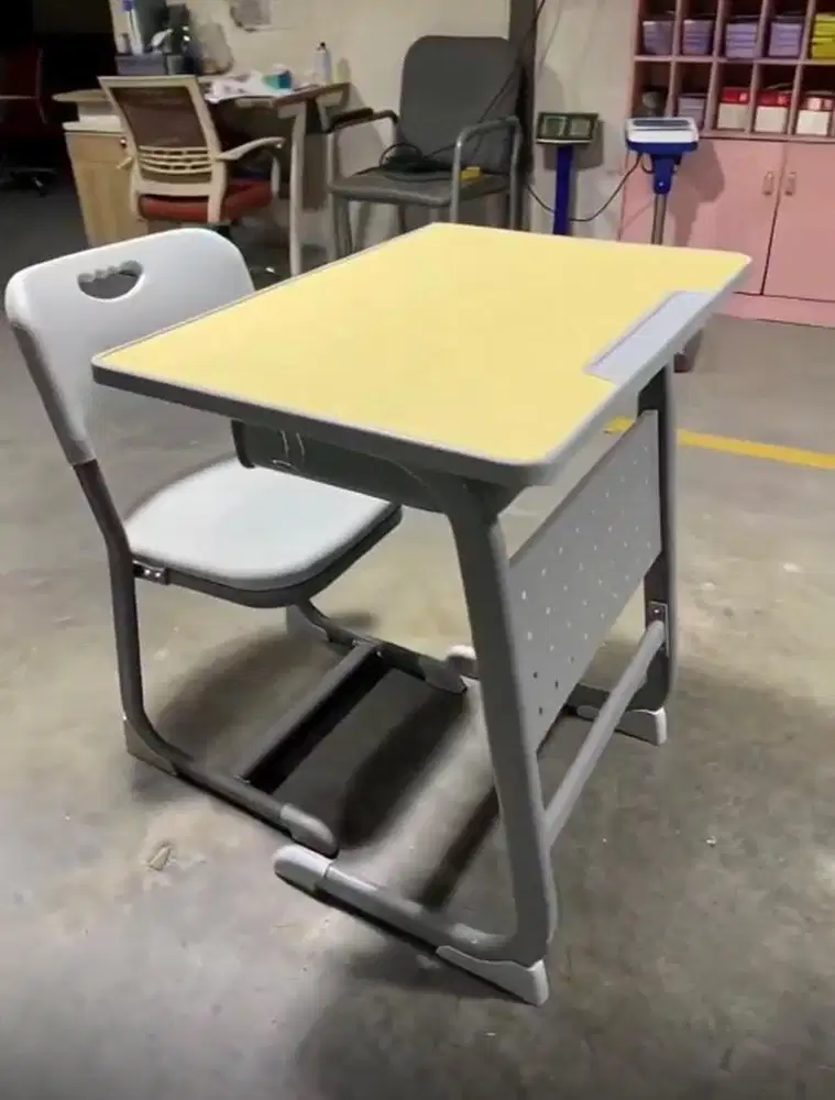Kursi Sekolah Tahan lama