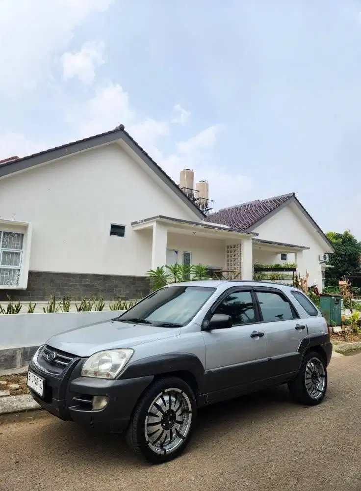 kia sportage orisinil nyaman dipakai