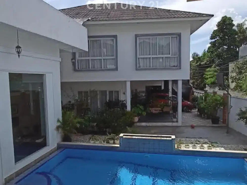 Dijual Rumah Cantik Dalam Cluster Luas 598 Swimpool Area Bintaro Tangsel