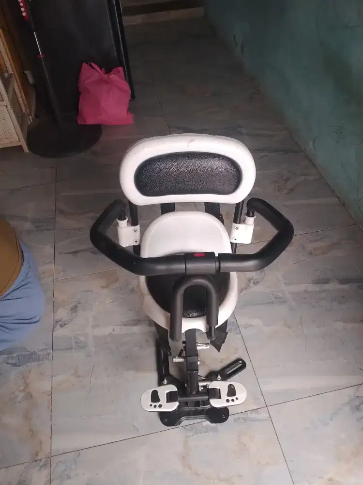kursi boncengan depan Win untuk beat ,vario,scoopy.