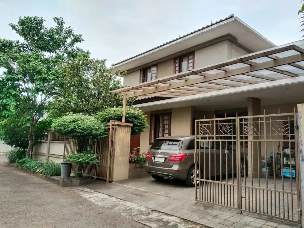 Dijual Rumah 2 Lantai Turun Harga Posisi Hoek Lokasi Strategis Dekat Bintaro Plaza di Sektor 3 Bintaro Ny 18182
