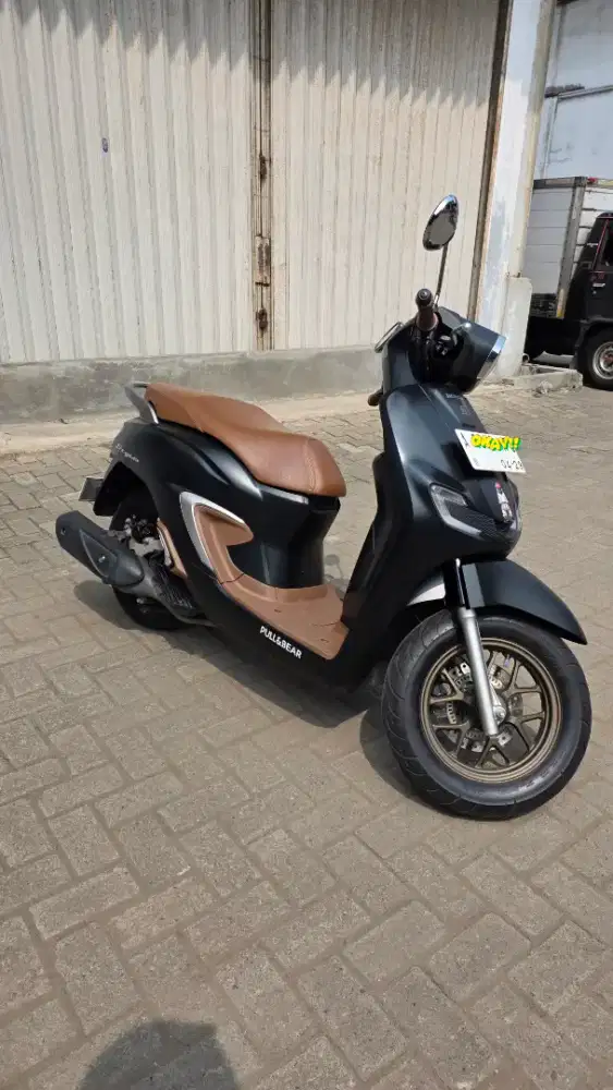 HONDA STYLO ABS BLACK MATTE