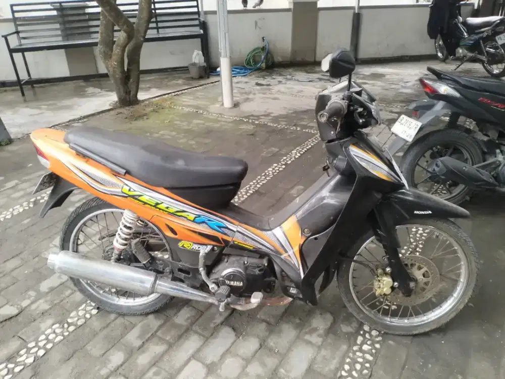 Yamaha Vega R THN 2005 plat AB Bantul