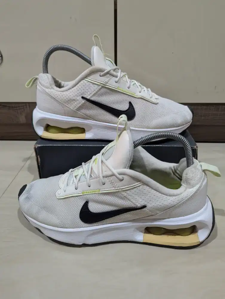 Sepatu Nike airmax size 42.5