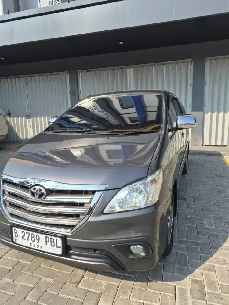 Toyota innova G disel mtic