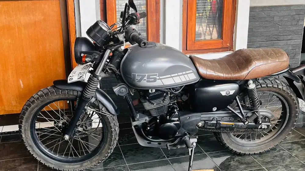 Kawasaki W 175SE Tahun 2018