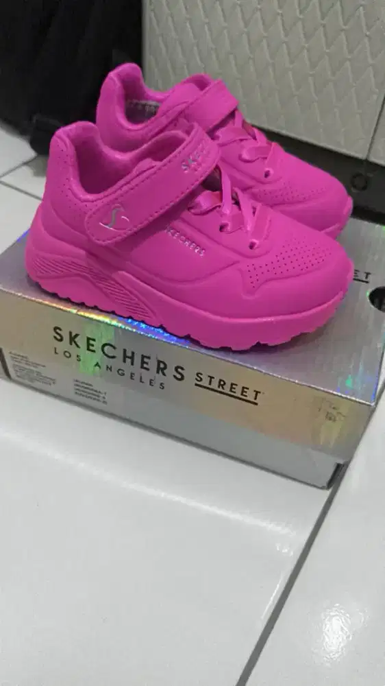 Sepatu anak skechers original