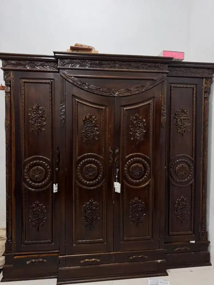 Set kamar Jepara