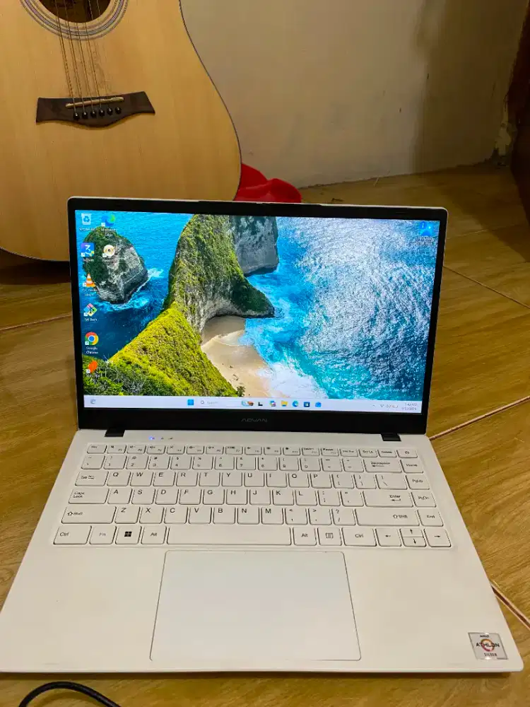 LAPTOP ADVAN SOULMATE X ATHLON 3020E RAM 8GB SSD 256GB NVME