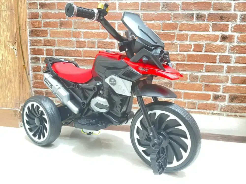Mainan Anak 2 IN 1 Motor Aki / Listrik & Gowes Ban EVA EMT 2214 Exotic
