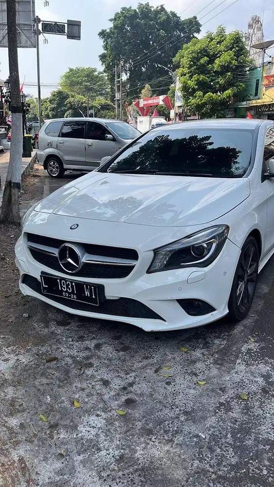 Mercedes benz cla 200