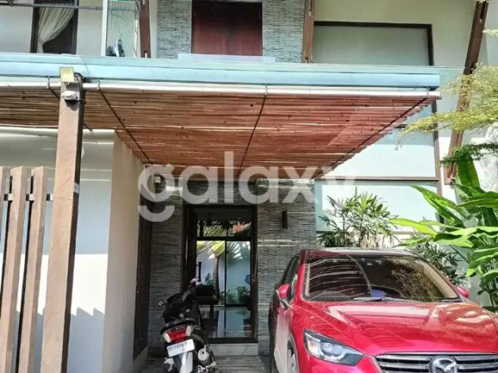 VILLA FURNISHED 2 LANTAI DI TUKAD BADUNG RENON DENPASAR, BALI