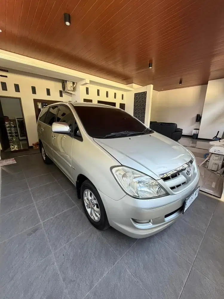 Innova v diesel matic