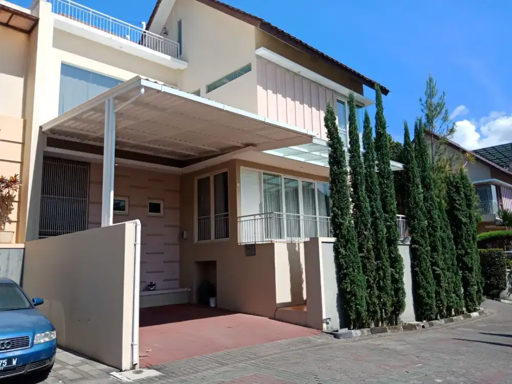 Kontrak rumah gegerkalong furnished nyaman aman harga murah dekat UPI setiabudi, MURAH!