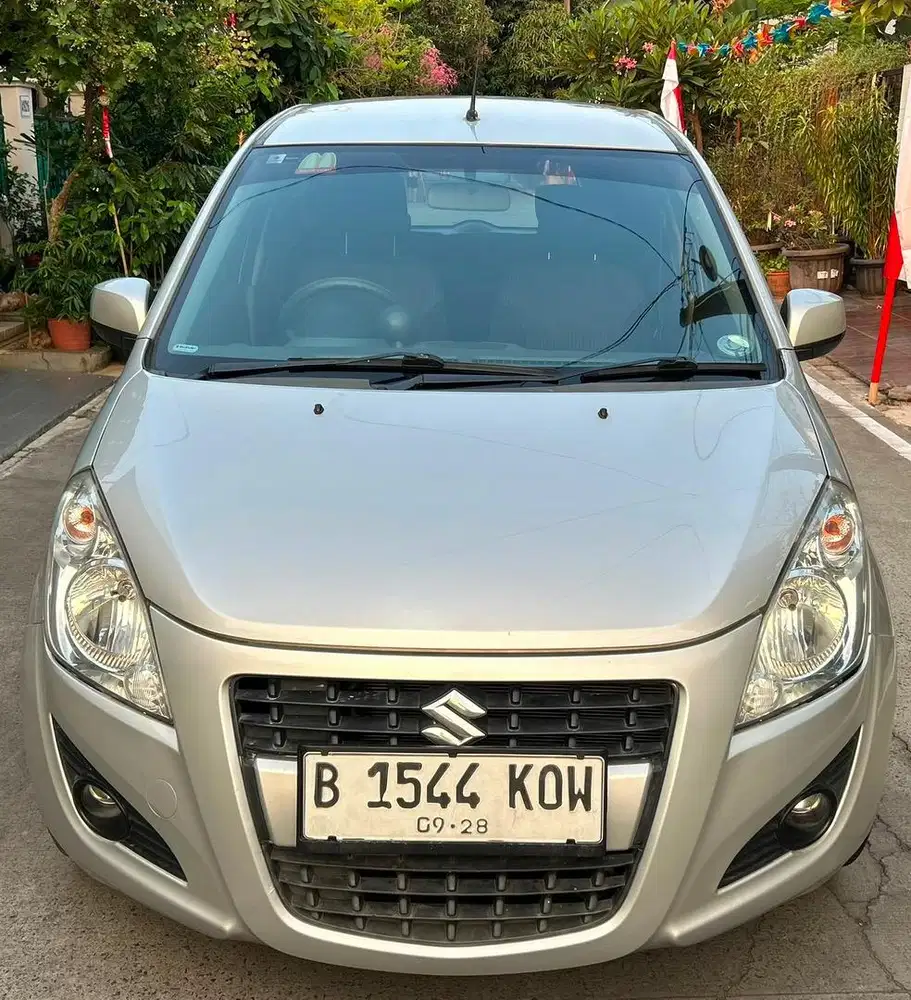 Mobil Suzuki Splash 1.2 M/T 2013 Silver Terawat Pajak Sep 2027 Pribadi