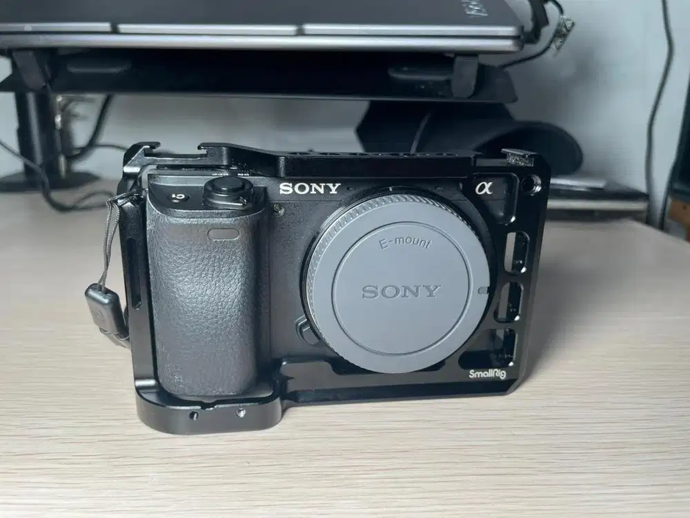 SONY A6400 — FOR SALE