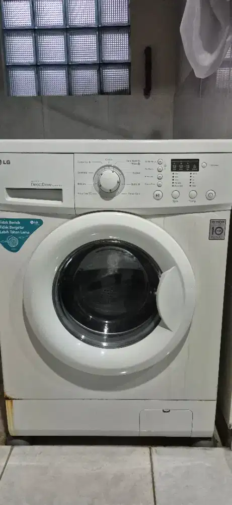 -DIJUAL CEPAT DAN MURAH- MESIN CUCI LG FRONTLOADER