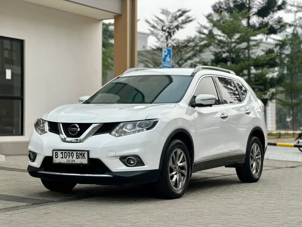Nissan Xtrail 2.5 AT 2014 / 2015