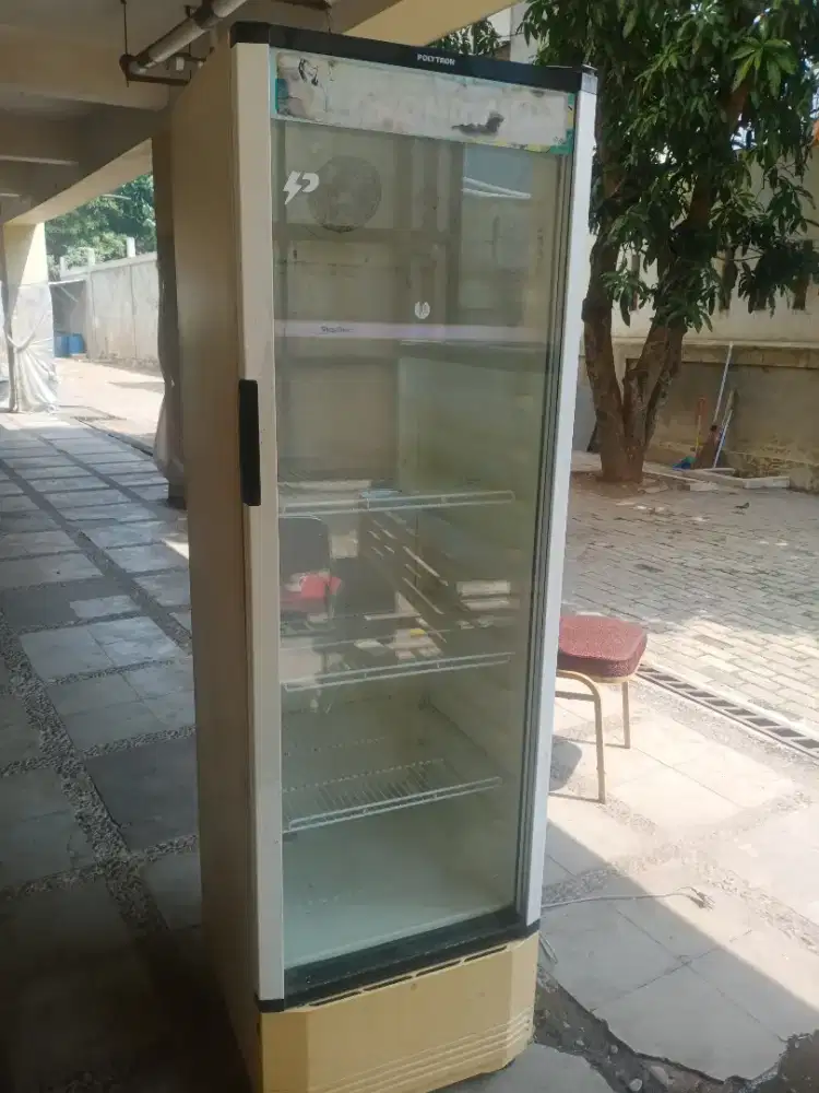 Dijual cepat dan murah showcase polytron