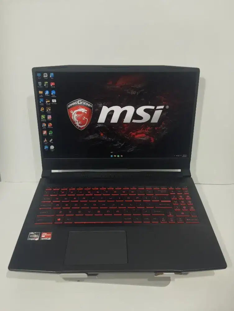 LAPTOP MSI BRAVO 15 B5DD
