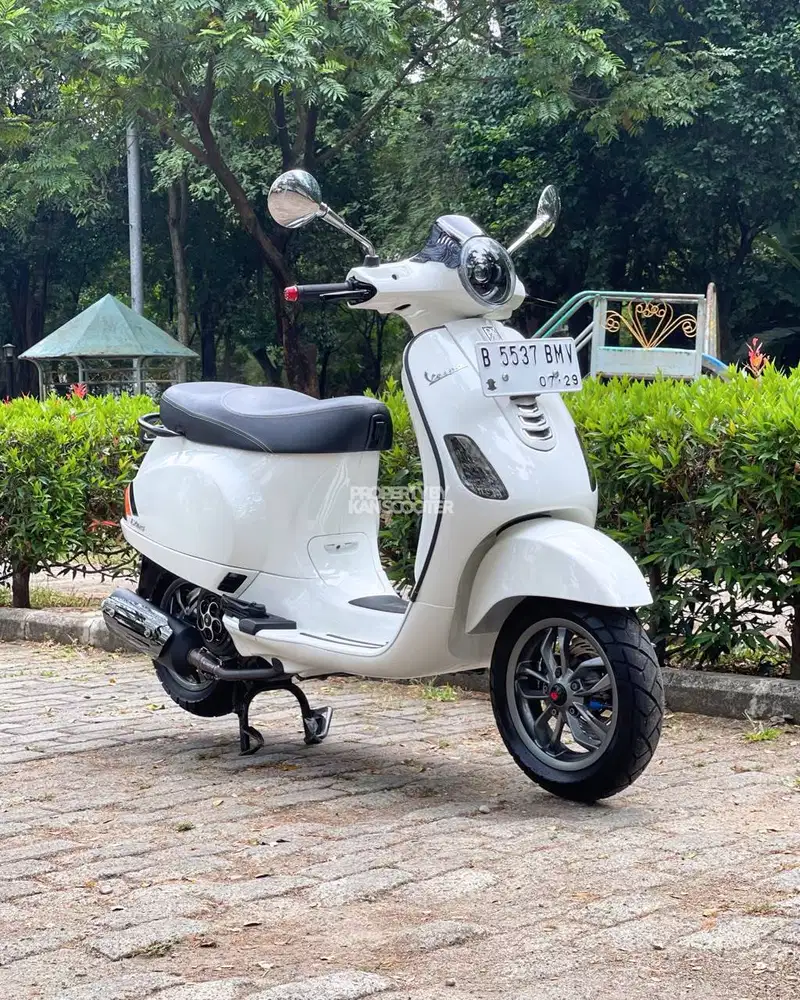 JUAL MURAH VESPA LX 125 iGET FACELIFT 2024 MULUS