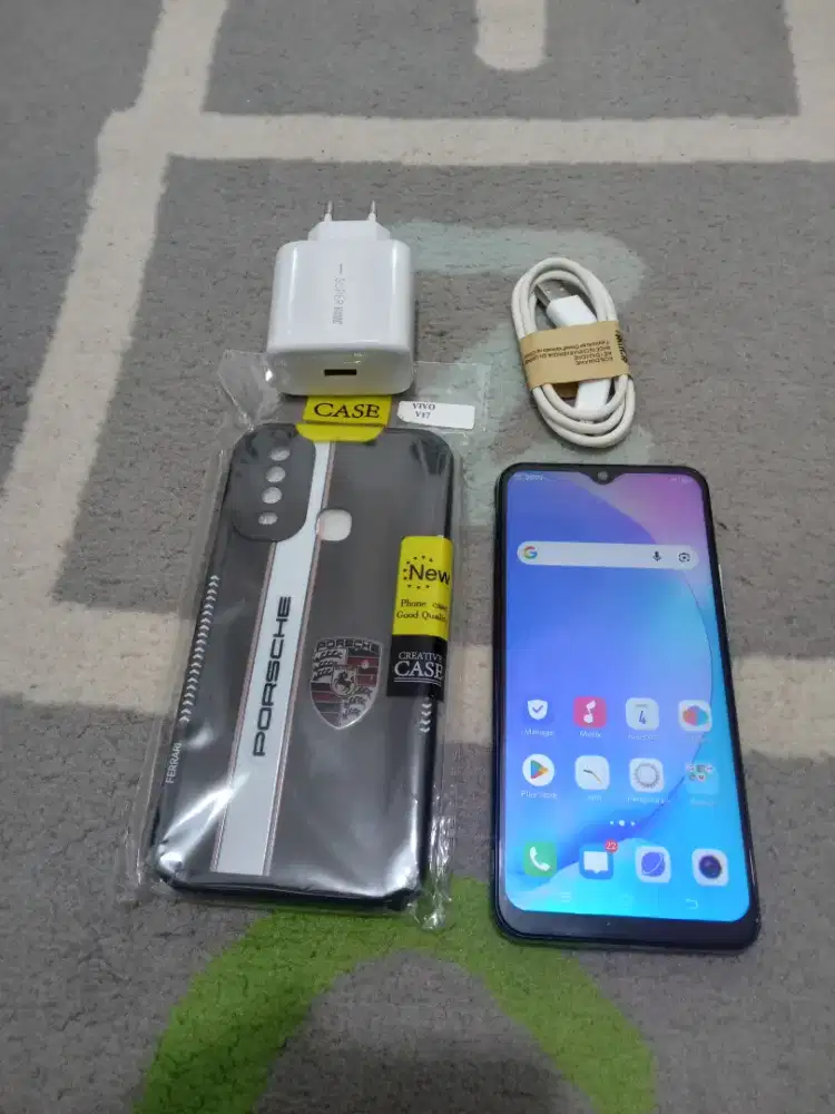 VIVO Y17 Ram 8GB (biru muda)