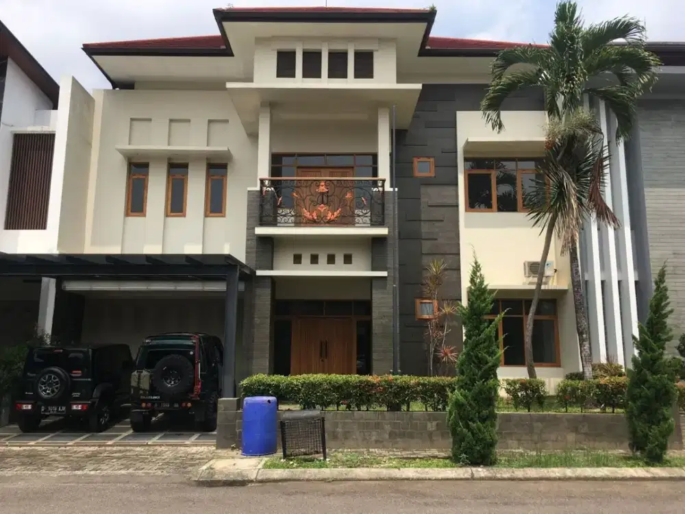 Harga Terbaik di Singgasana Pradana, M Toha. Rumah Bagus 2 Lantai di Kota Bandung