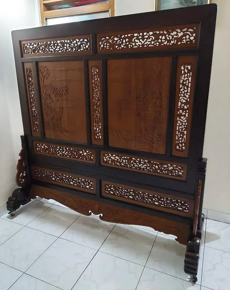 Penyekat ruangan Kayu Jati dan Sono Keling