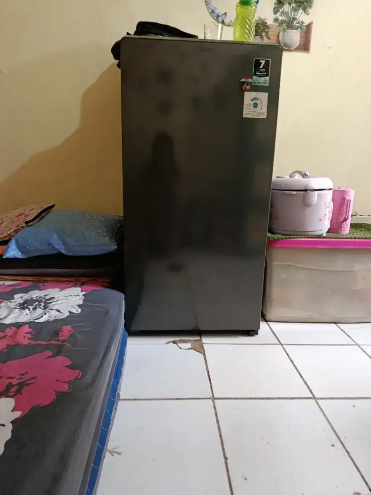 Jual kulkas aqua