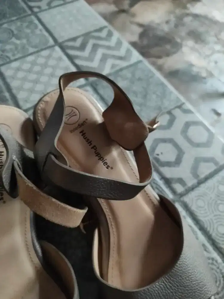 Sepatu wanita hush puppies